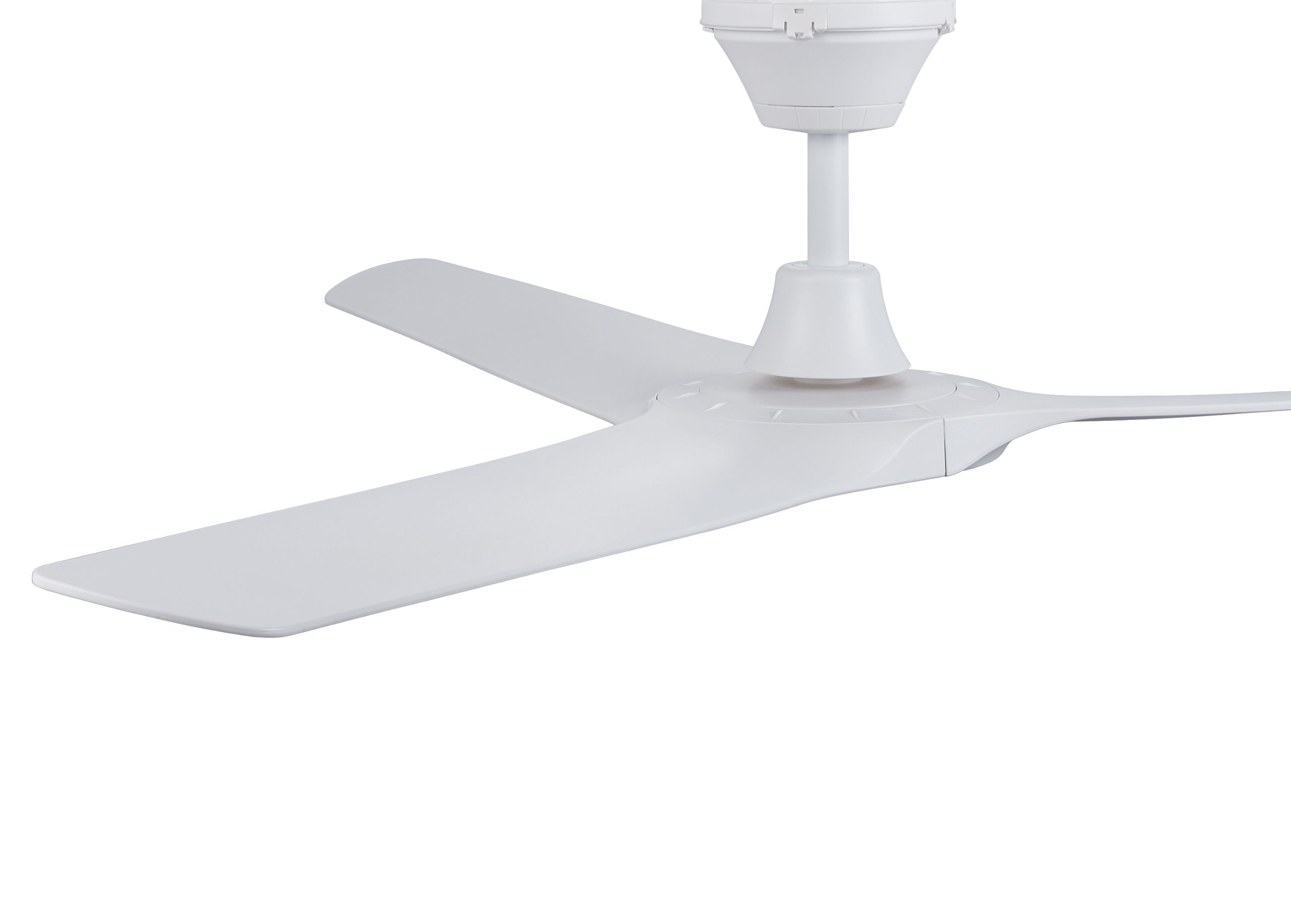 Lucci Air Abyss at night – silent rotation, comfortable air circulation, energy saving