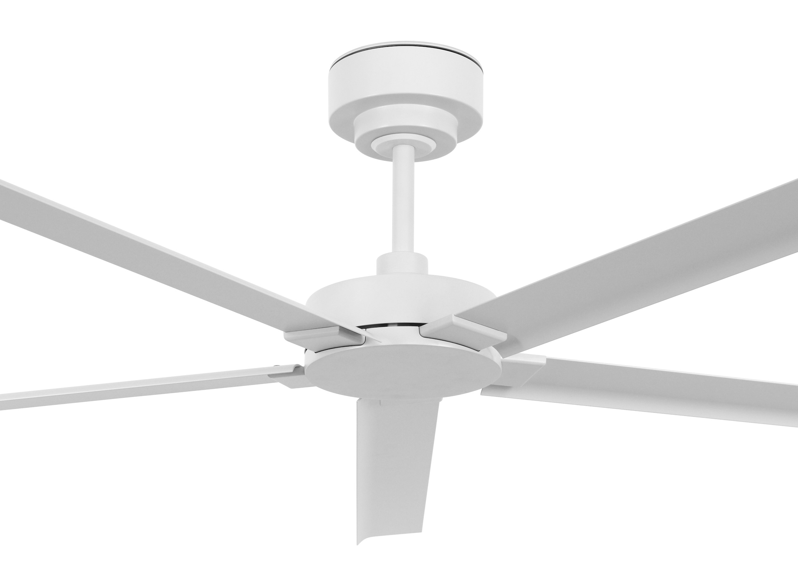 Elegant 152 cm DC ceiling fan, 6 speeds, IP55 rating. Monza – perfect for indoor and covered outdoor spaces.